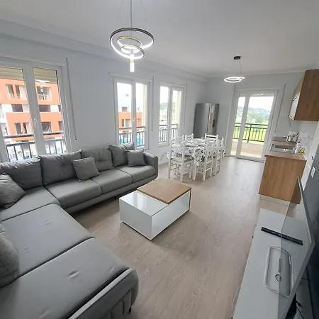 Modern Apartament In Capital City Two Bedrooms Appartamento *