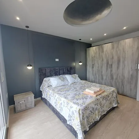 Modern Apartament In Capital City Two Bedrooms Appartamento *